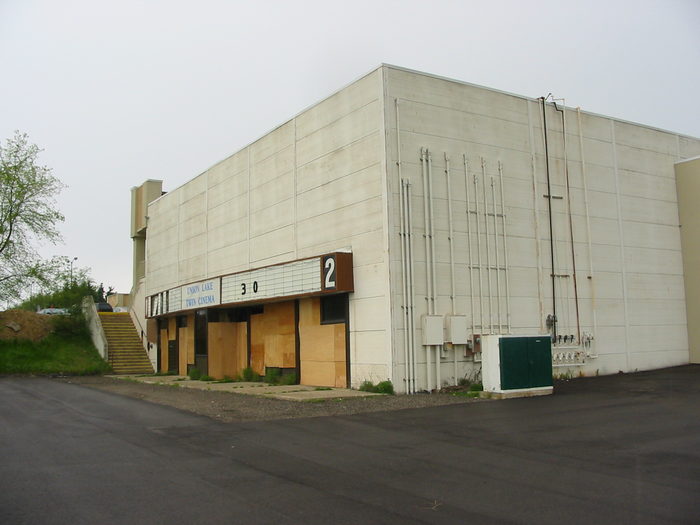 Union Lake Twin Cinemas - MAY 2002 PHOTO